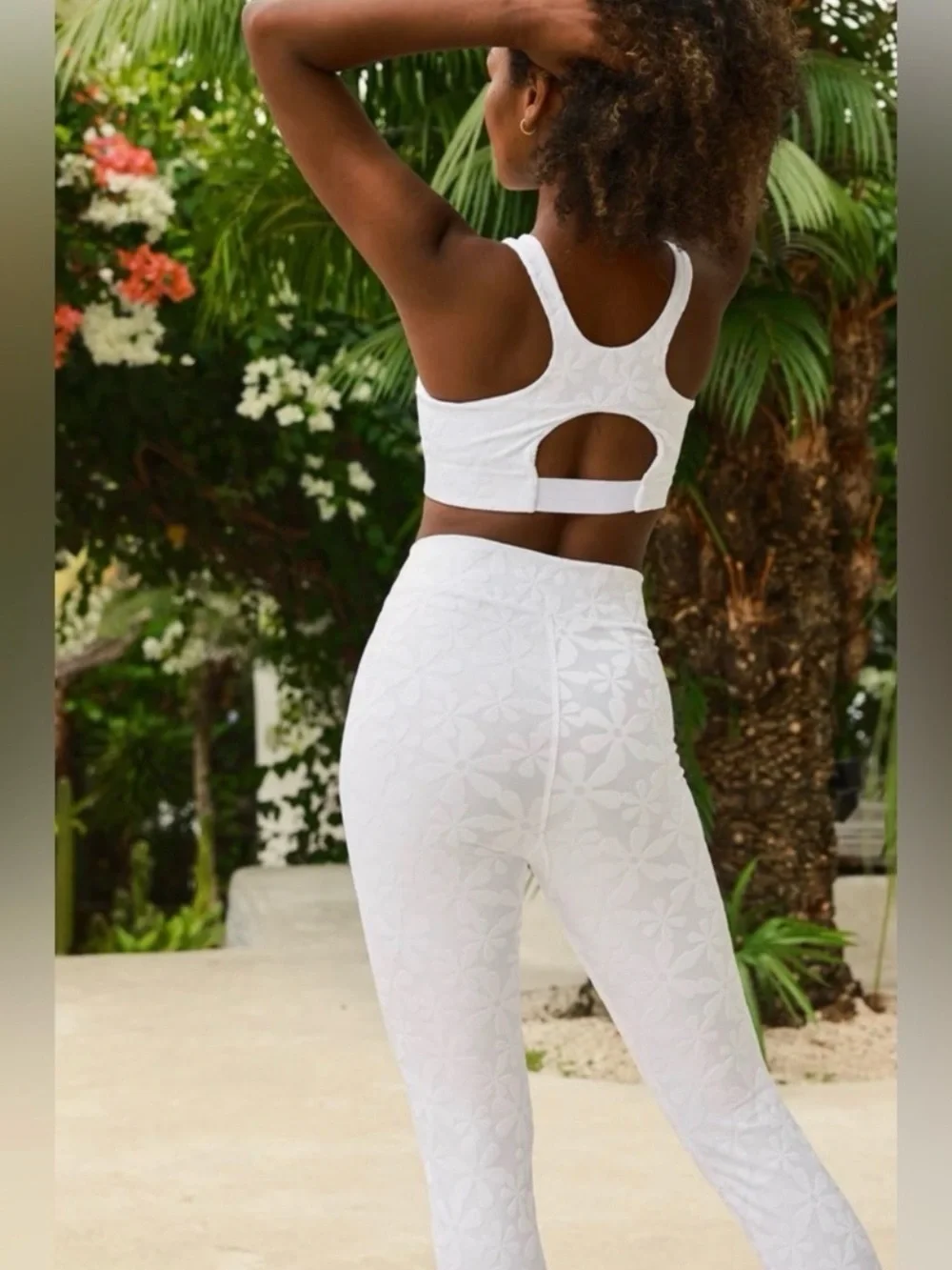 Kenny Flowers The Santorini White Floral Jacquard High-Waist Leggings Sz Medium